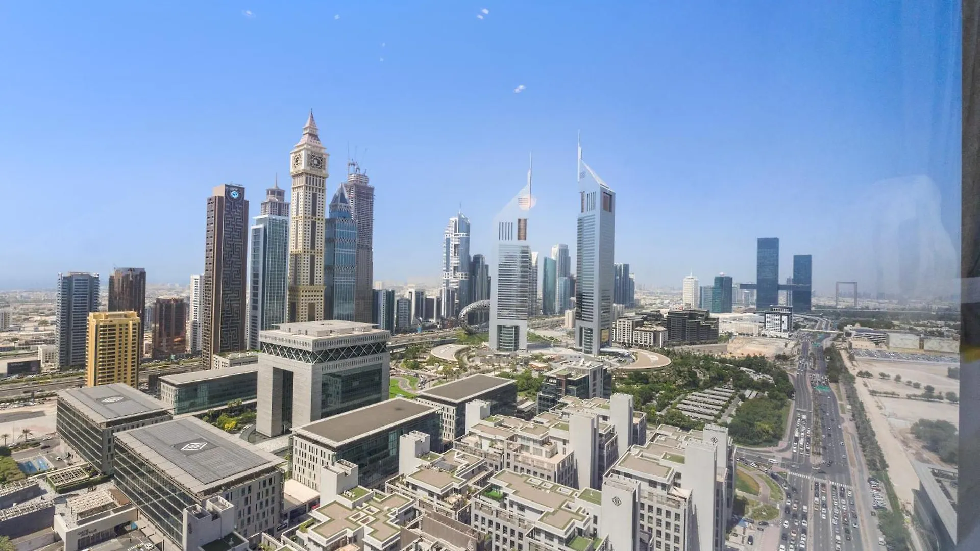 Difc Downtown Dubai - Exclusive 1 Br Apartment