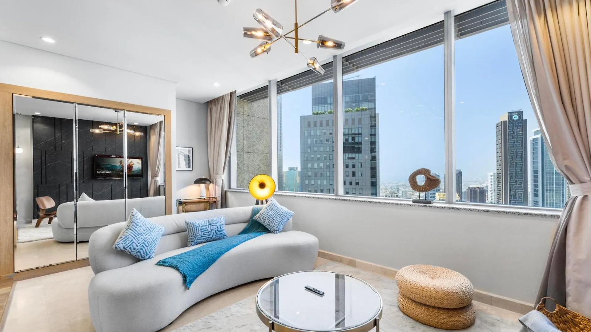 Difc Downtown Dubai - Exclusive 1 Br Apartment